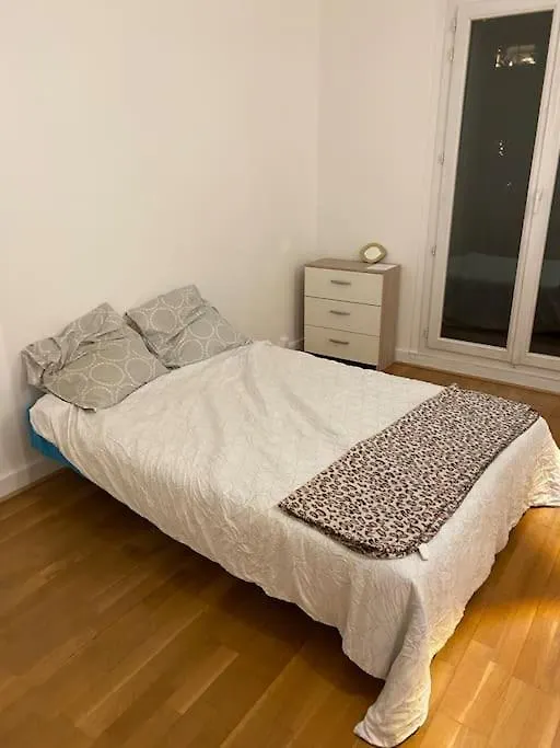 Appartement Proche Du Canal Saint Martin Párizs 0*,  Franciaország
